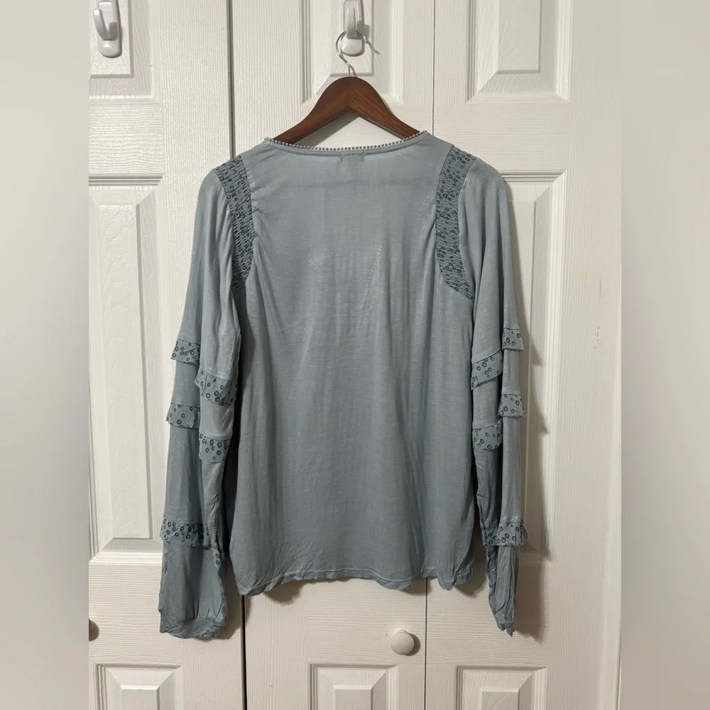 Tiny Brand Anthropologie Women’s Blue Motif Long-Sleeve Ruffled Top size varies - Picture 9 of 14